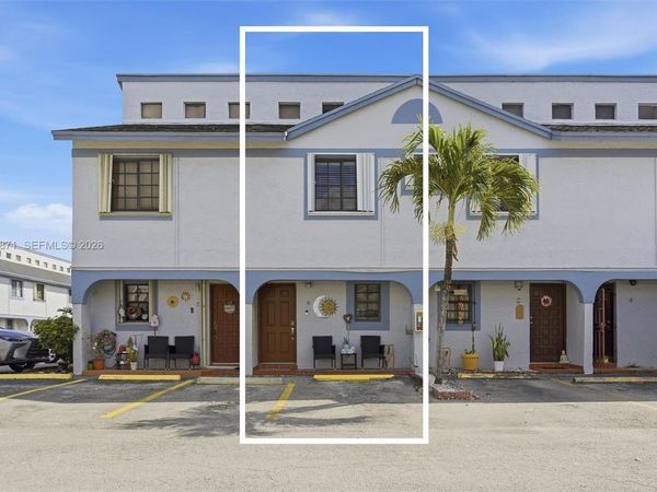 11781 SW 18th St, Unit 6-40, Miami, FL 33175