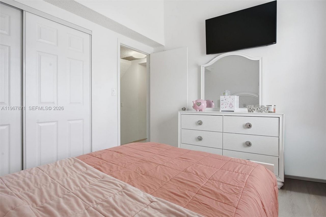 11781 SW 18th St, Unit 6-40, Miami, FL 33175 Photo