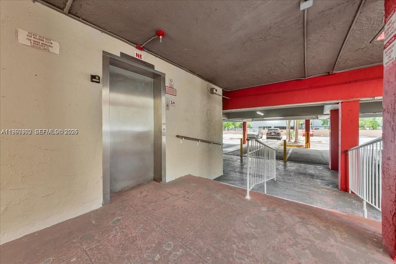 1750 W 46th St, Unit 433, Hialeah, FL 33012 Photo