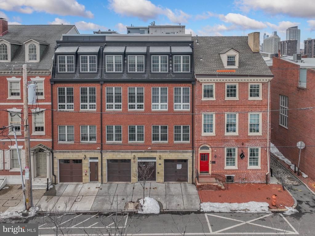 512 14 S Front Street, Unit 2, Philadelphia, PA 19147 Main Photo