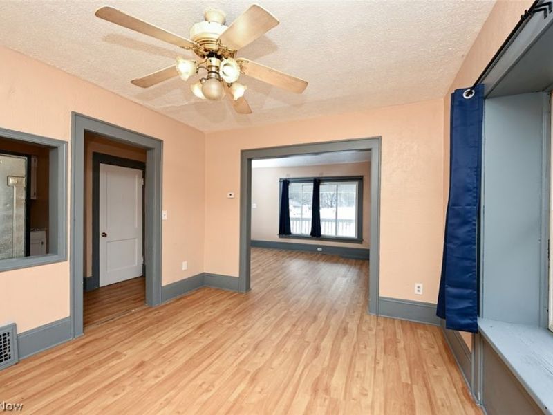 77 W Mildred Avenue, Akron, OH 44310 Photo 11