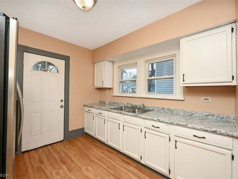 77 W Mildred Avenue, Akron, OH 44310 Photo 13