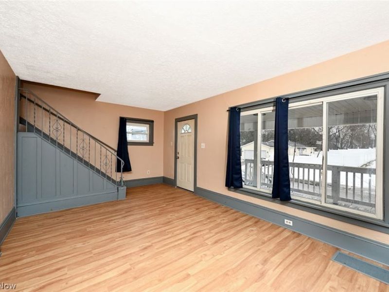 77 W Mildred Avenue, Akron, OH 44310 Photo 7