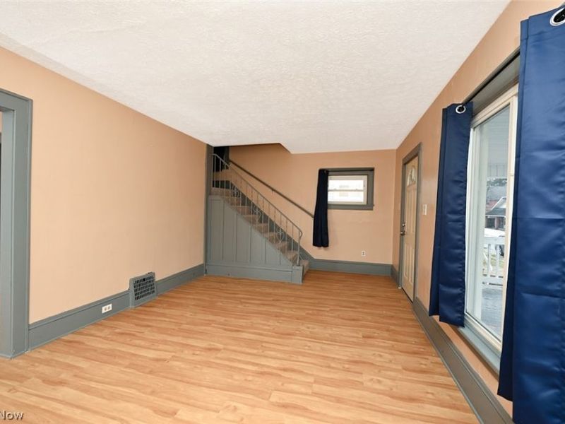 77 W Mildred Avenue, Akron, OH 44310 Photo 9