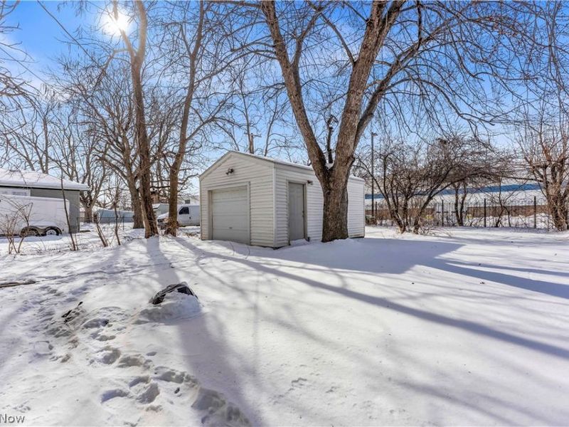 3992 E 26th Street, Unit 2/UP, Garfield Heights, OH 44105 Photo 19