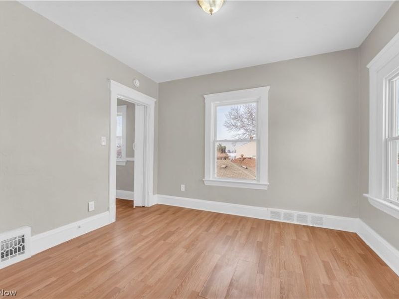 3992 E 26th Street, Unit 2/UP, Garfield Heights, OH 44105 Photo 4