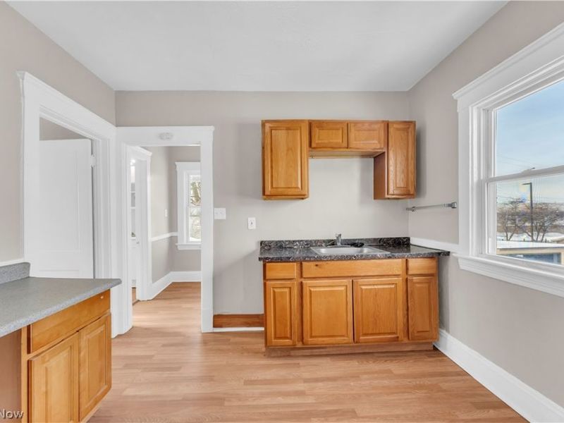 3992 E 26th Street, Unit 2/UP, Garfield Heights, OH 44105 Photo 7