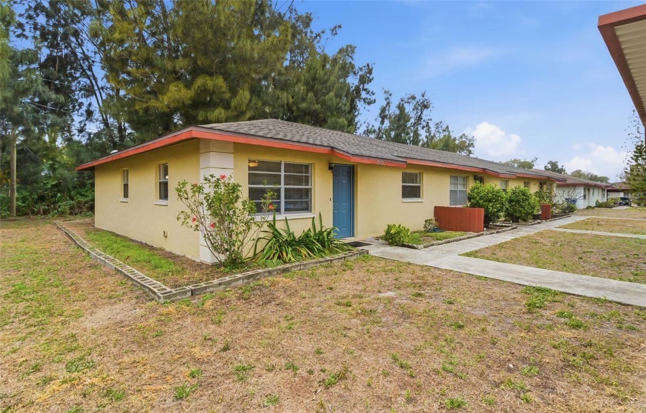 5600 59th Way N, Saint Petersburg, FL 33709 Photo