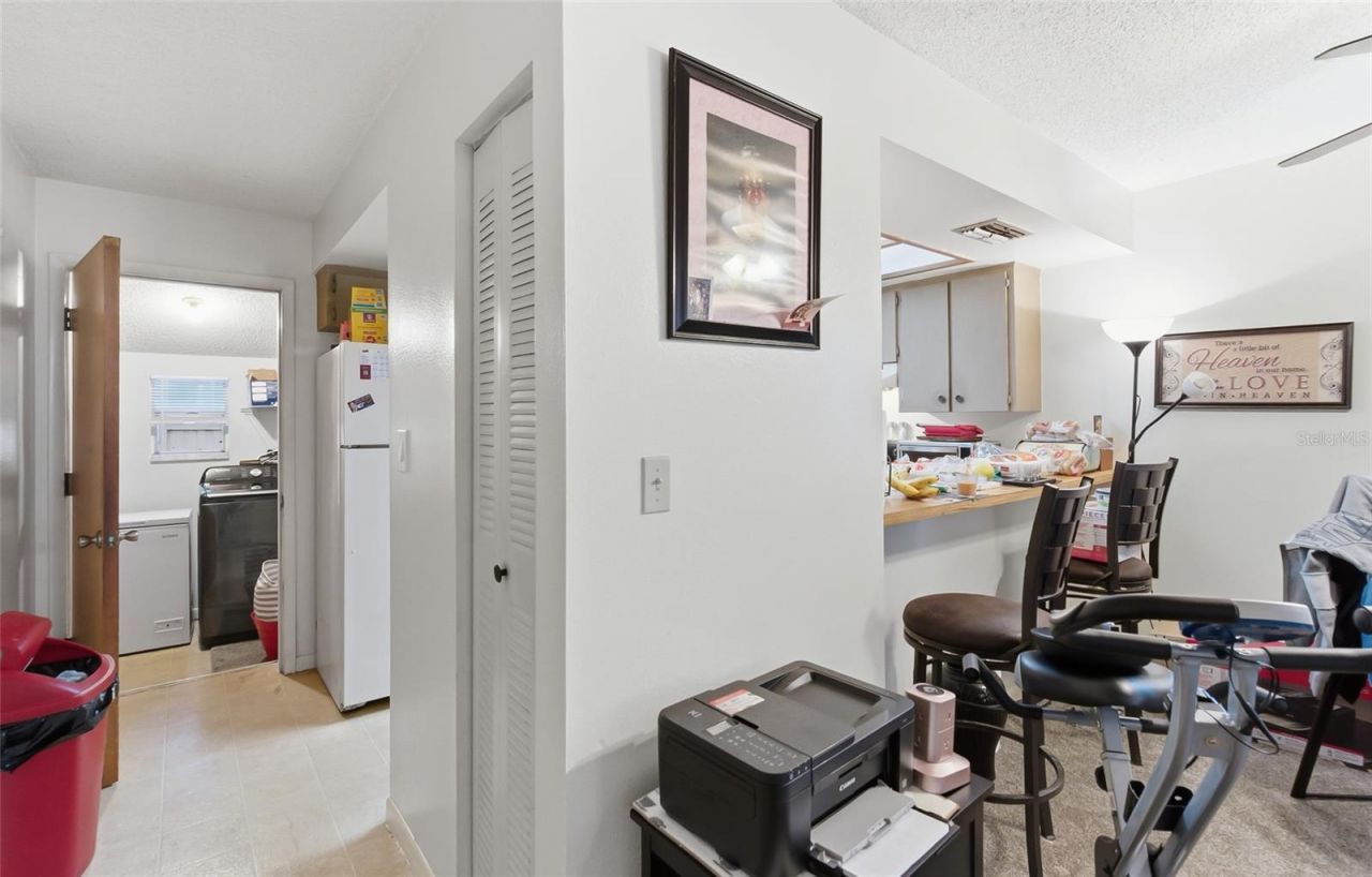 5600 59th Way N, Saint Petersburg, FL 33709 Photo