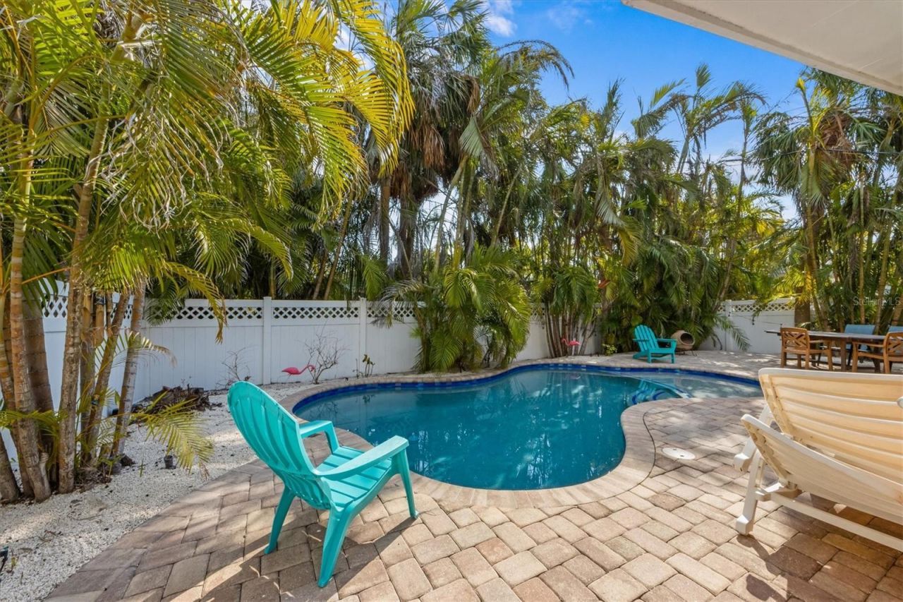 5807 De Palmas Avenue, Holmes Beach, FL 34217 Photo