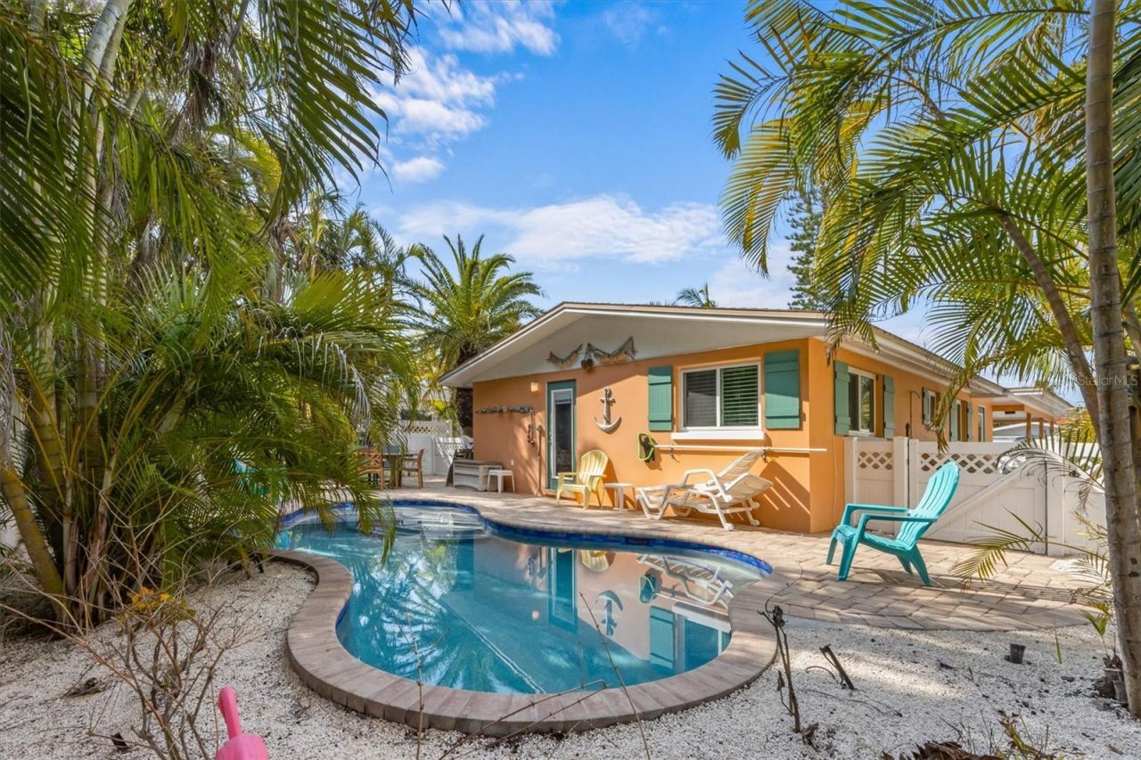 5807 De Palmas Avenue, Holmes Beach, FL 34217 Photo