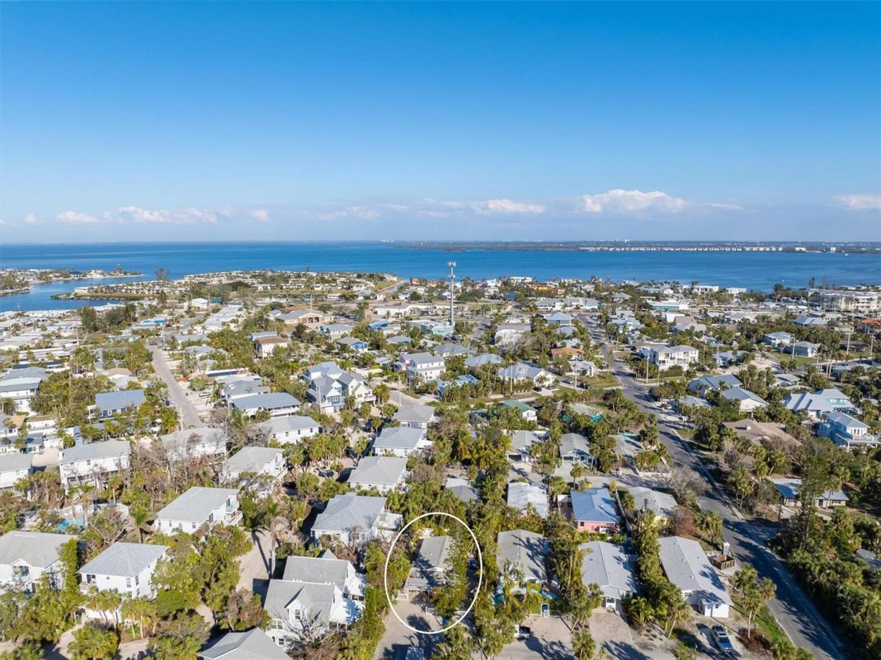 5807 De Palmas Avenue, Holmes Beach, FL 34217 Photo