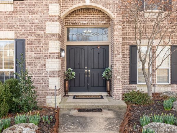 6909 E Galveston Street, Broken Arrow, OK 74014