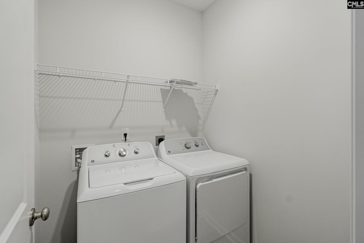 114 Middlesex Court  Photo 20