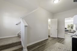 114 Middlesex Court  photo 4