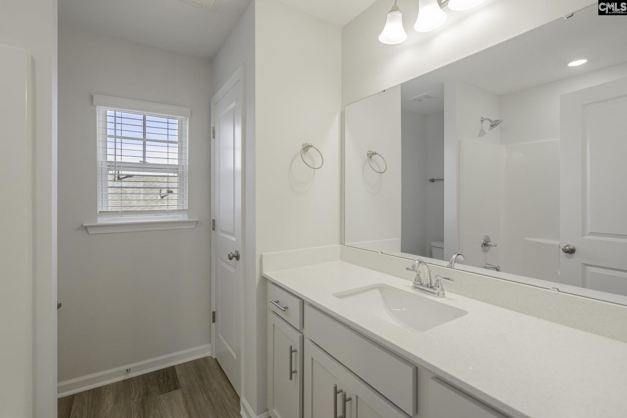 114 Middlesex Court  Photo 44