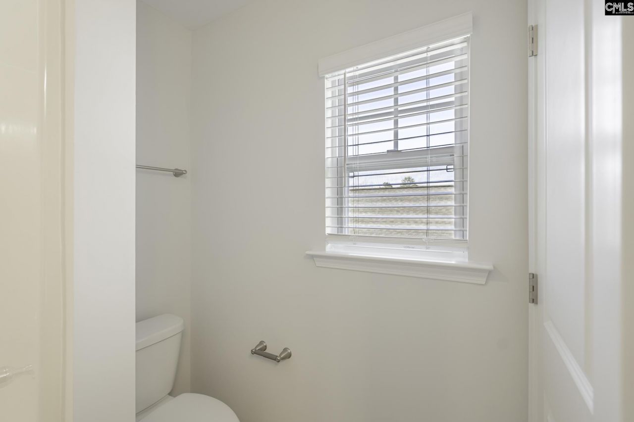 114 Middlesex Court  Photo 45