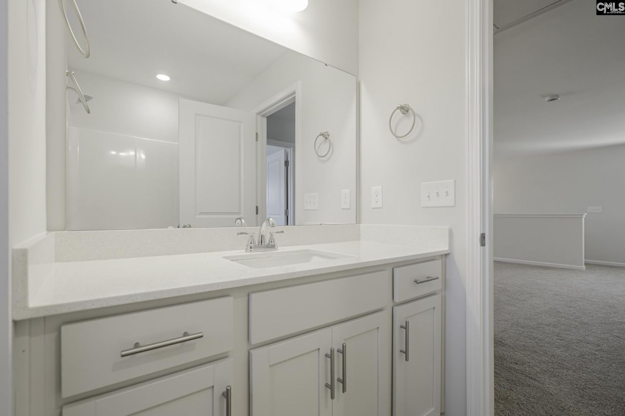 114 Middlesex Court  Photo 47