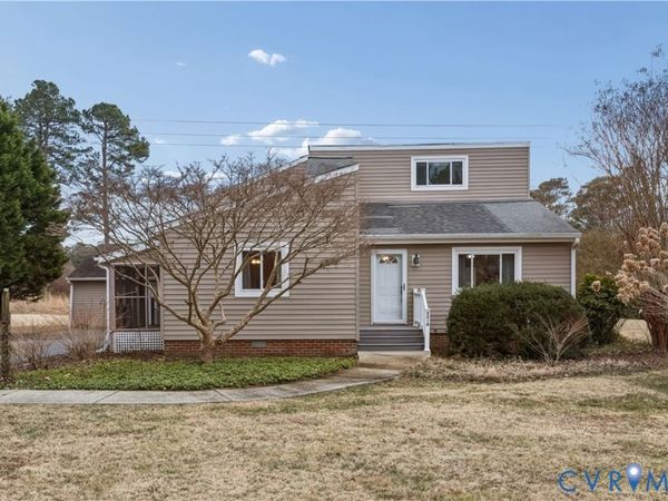 2510 Oak Lane, West Point, VA 23181