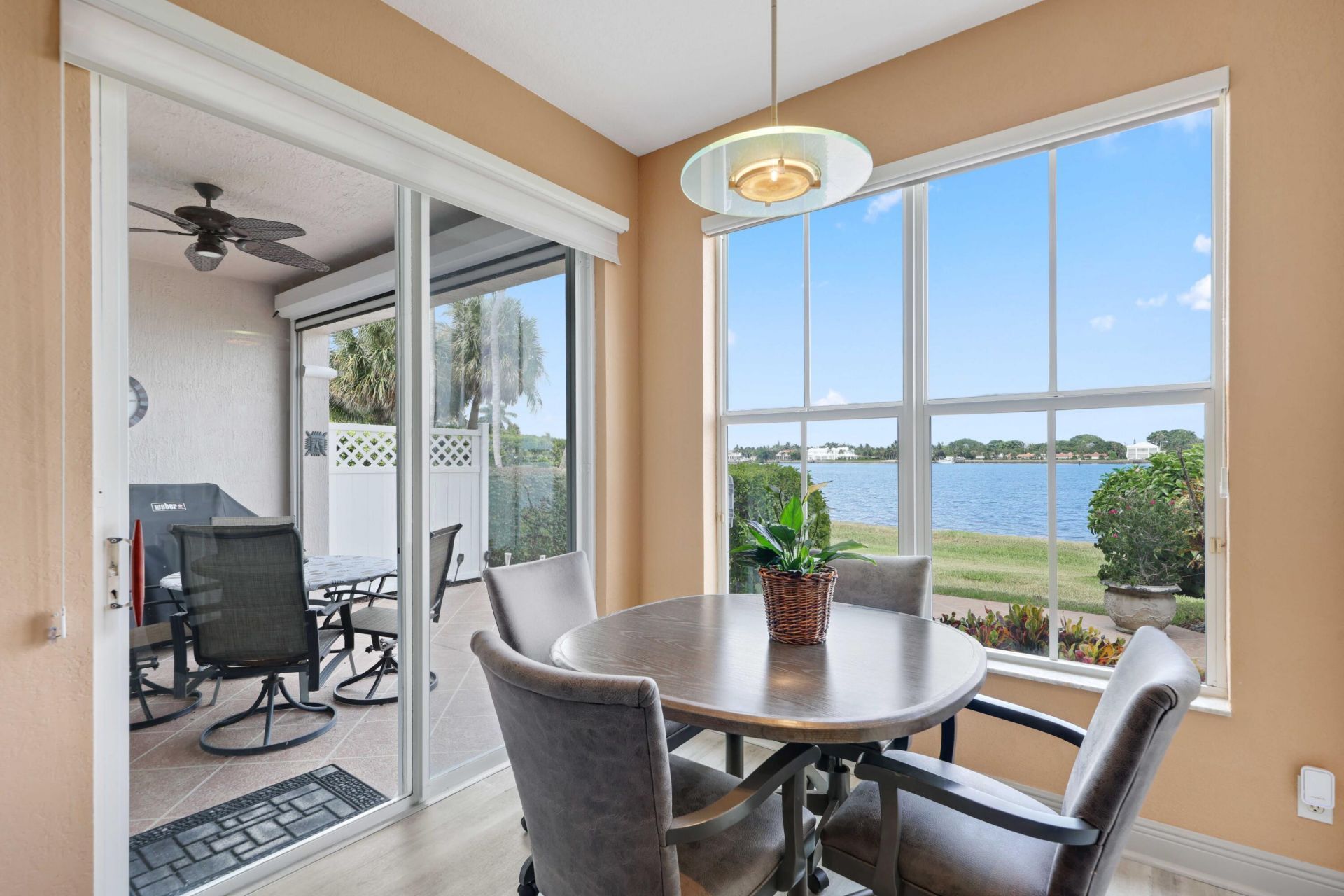 132 Las Brisas Circle, Hypoluxo, FL 33462 Photo