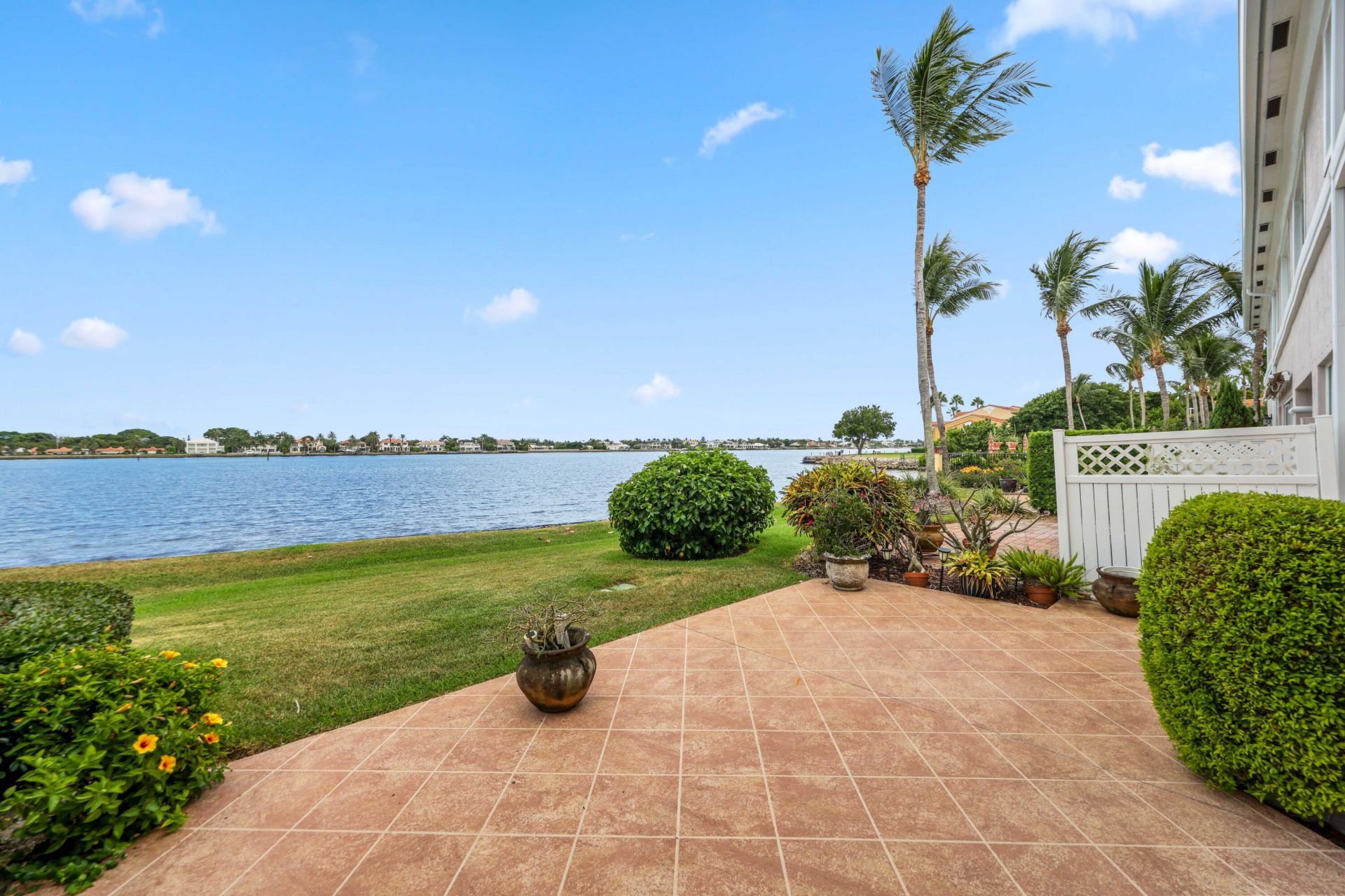 132 Las Brisas Circle, Hypoluxo, FL 33462 Photo