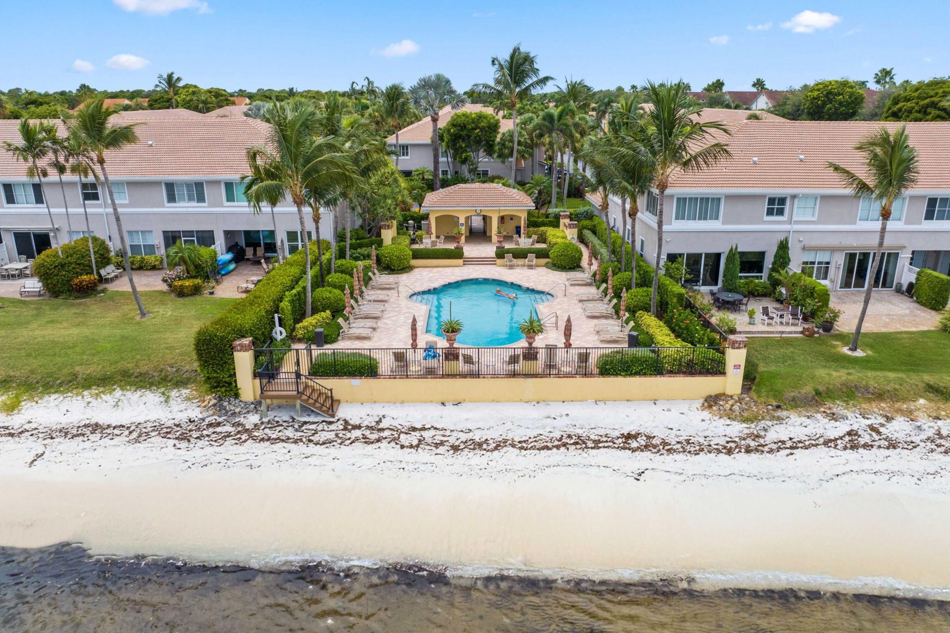 132 Las Brisas Circle, Hypoluxo, FL 33462 Photo