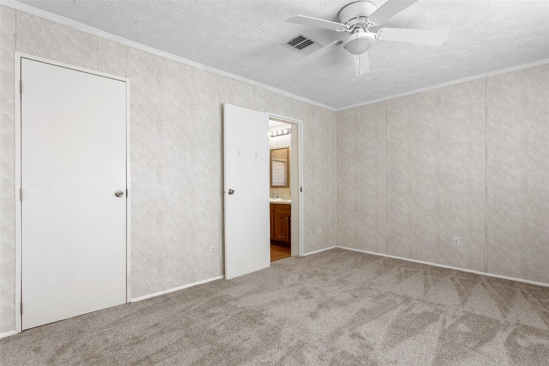 5570 SW 32nd Ter, Fort Lauderdale, FL 33312 Photo