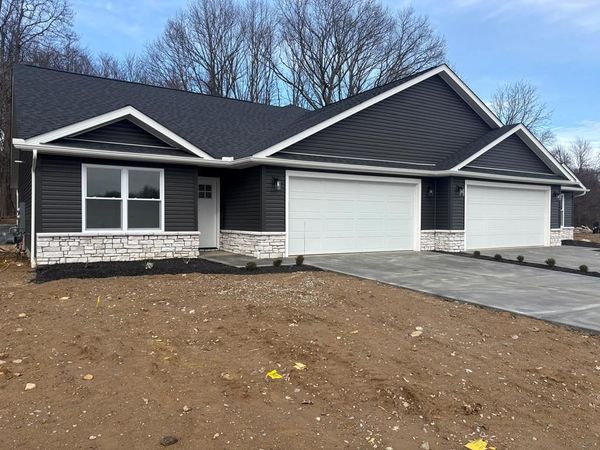 1590 Walker Woods Blvd, Mansfield, OH 44906