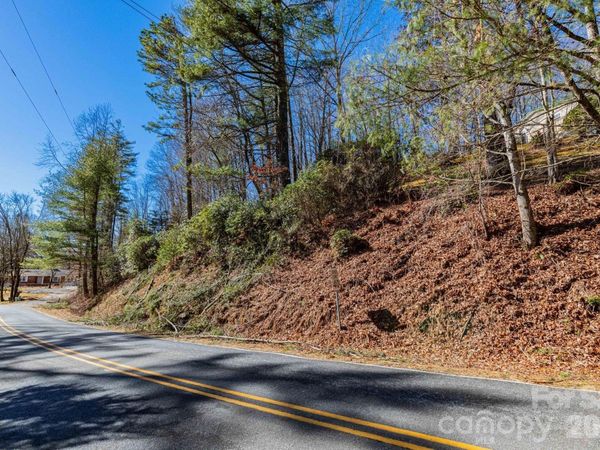 999 Flat Creek Valley Road , Lake Toxaway, NC 28747