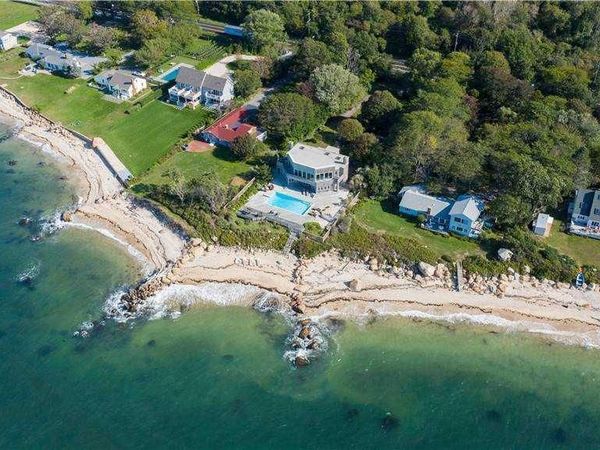 57305 Route 48 , Greenport, NY 11944