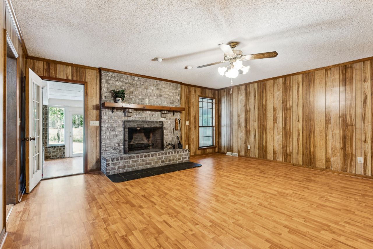 110 Parkwood Drive Photo 10