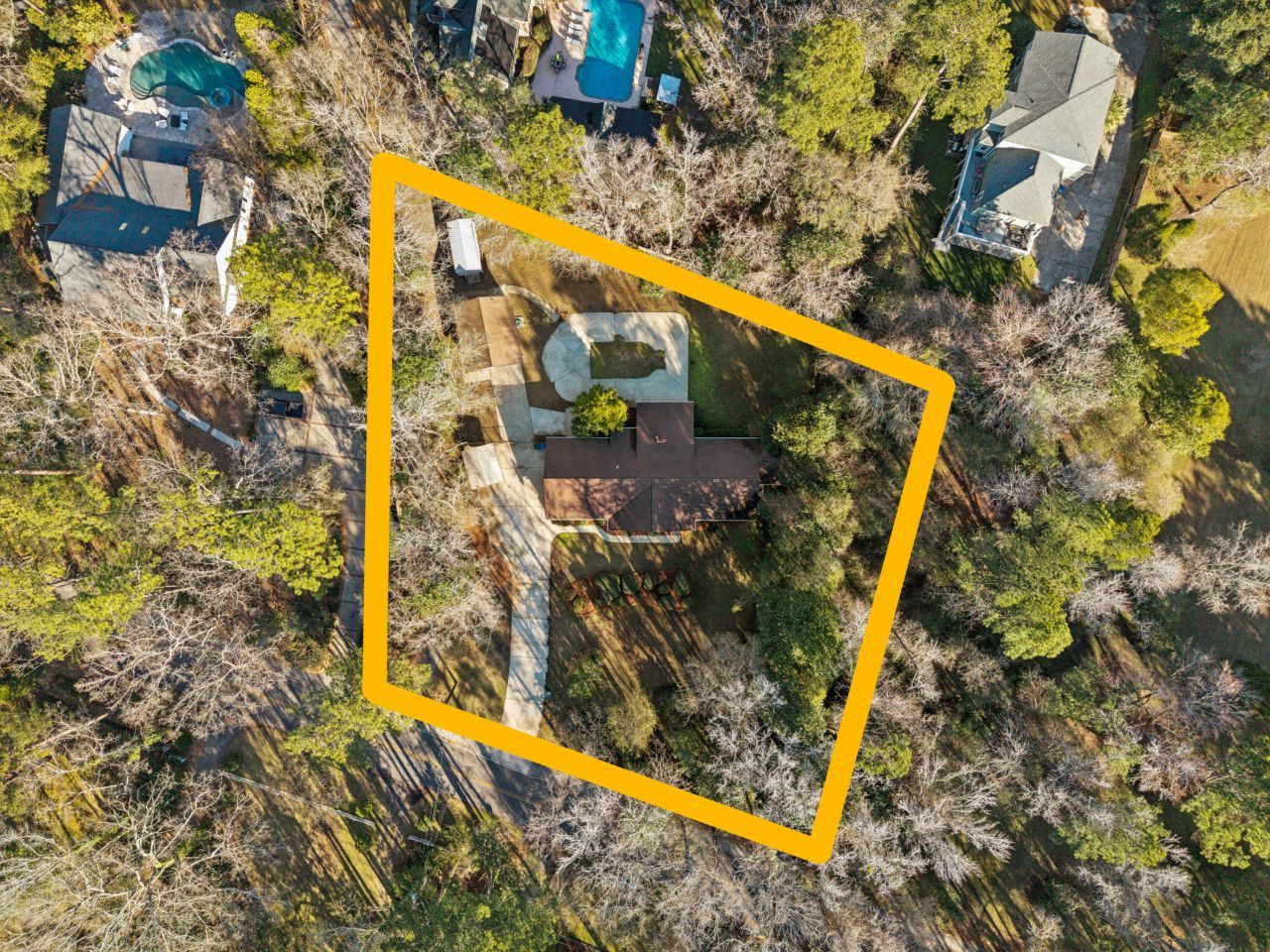 110 Parkwood Drive Photo 4