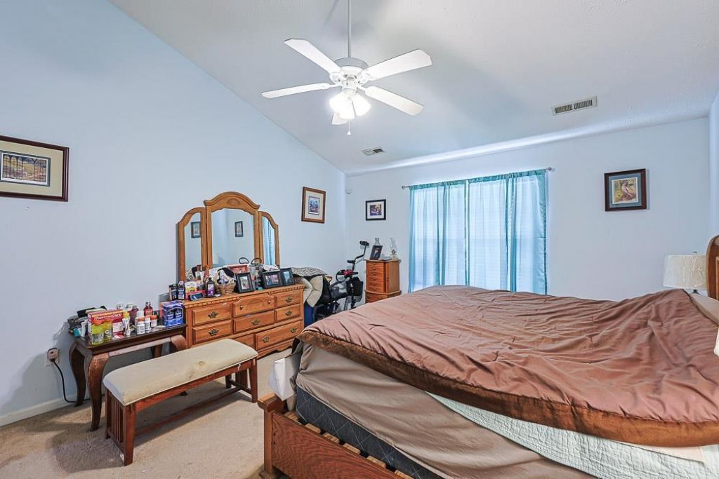 1618 Heathmuir Dr.  Photo 11