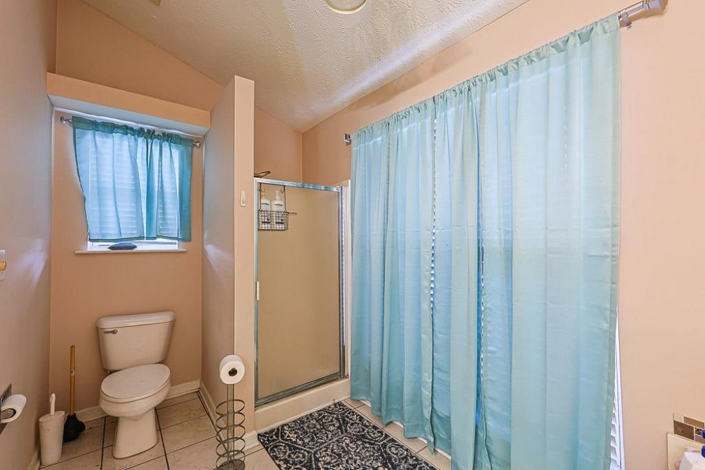 1618 Heathmuir Dr.  Photo 15