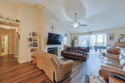 1618 Heathmuir Dr.  photo 4