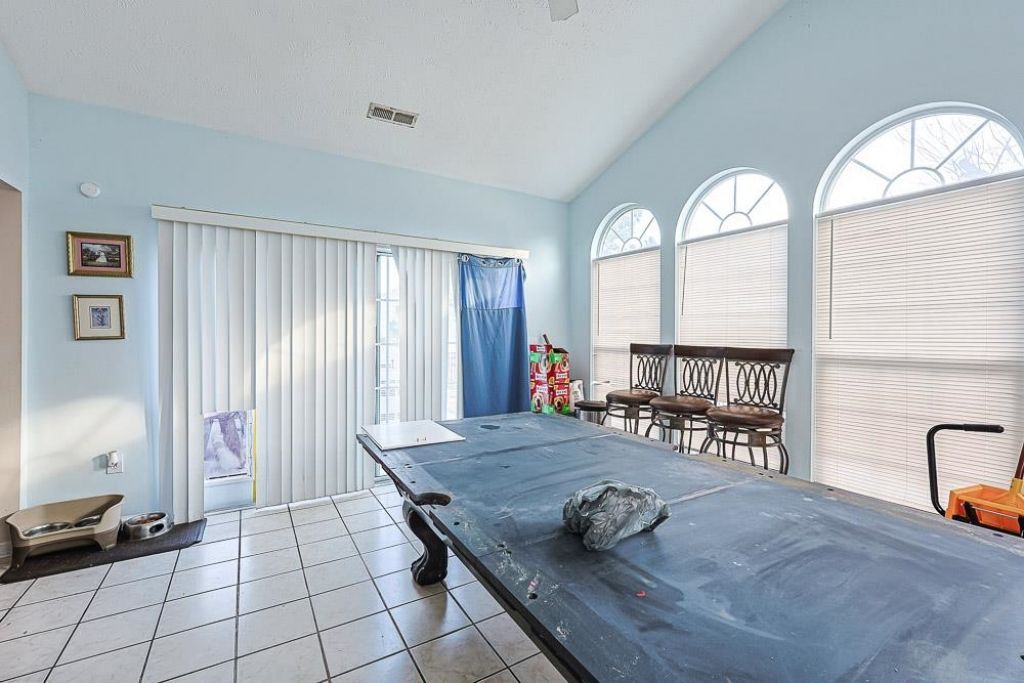 1618 Heathmuir Dr.  Photo 20