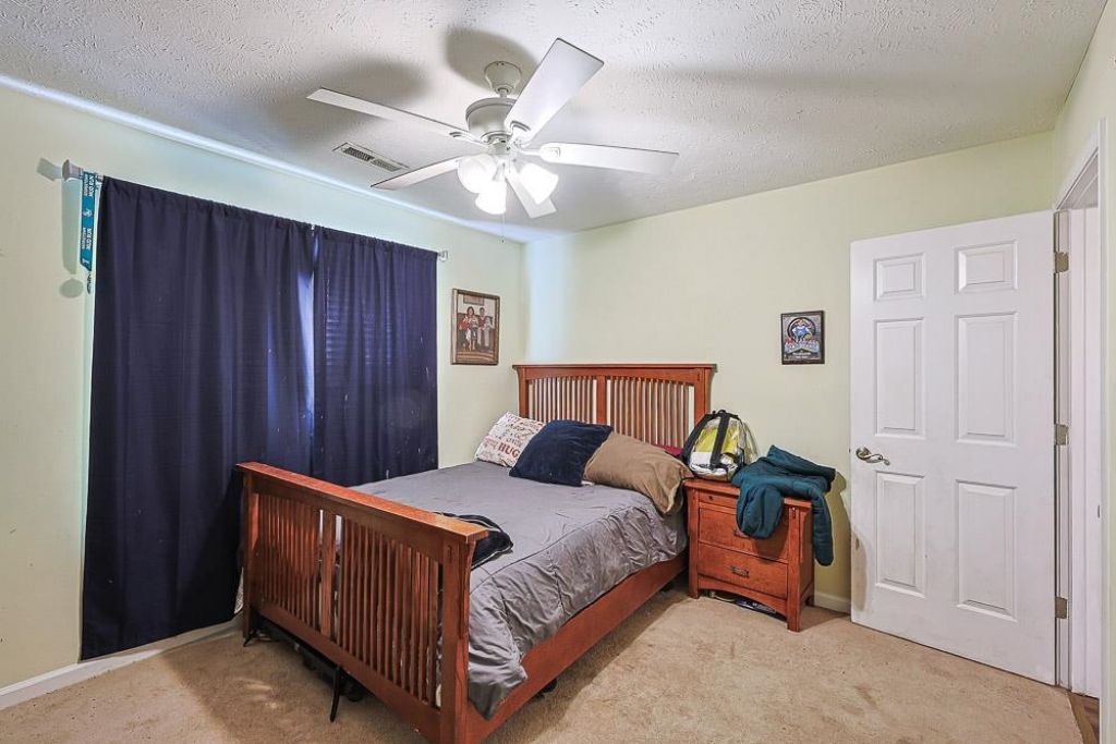 1618 Heathmuir Dr.  Photo 22