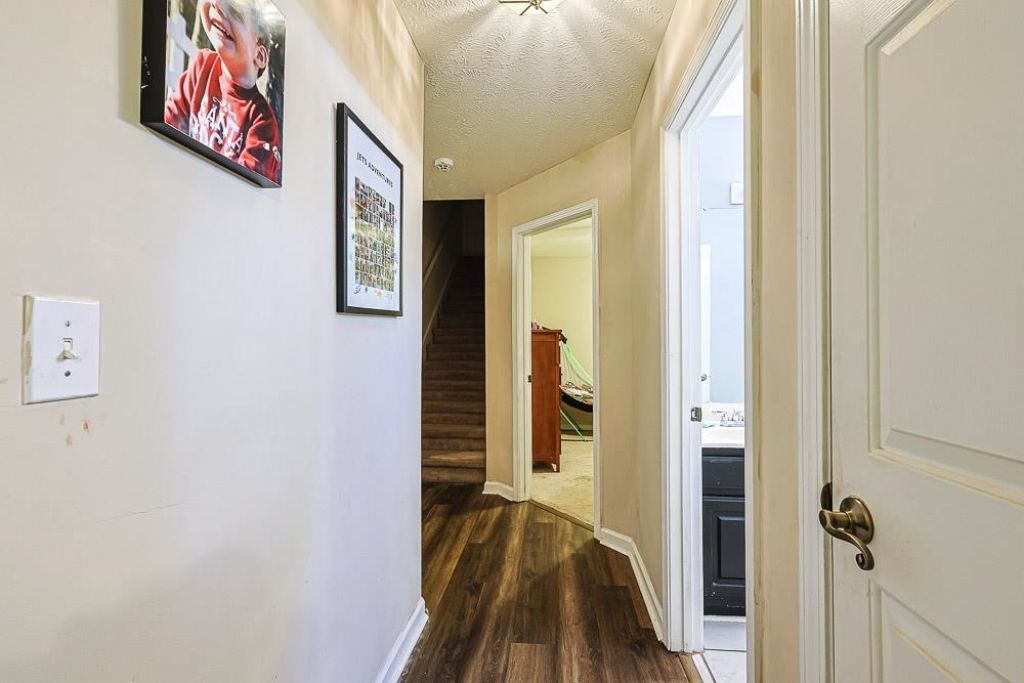 1618 Heathmuir Dr.  Photo 29