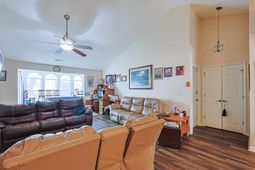 1618 Heathmuir Dr.  photo 4