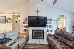 1618 Heathmuir Dr.  photo 4