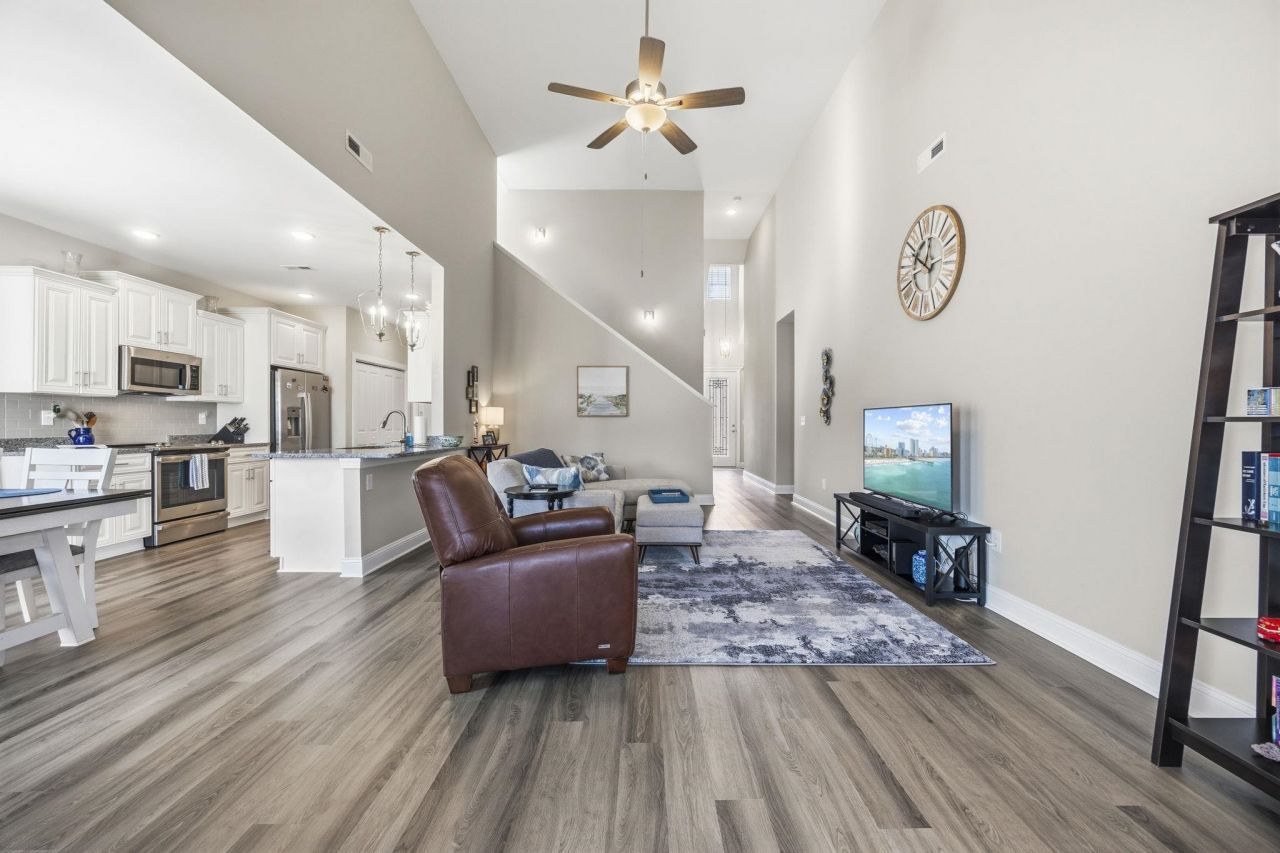 805 Covelo Ln.  Photo 9