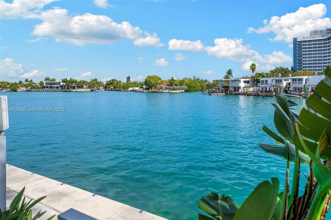 95 N Shore Dr, Miami Beach, FL 33141 Photo