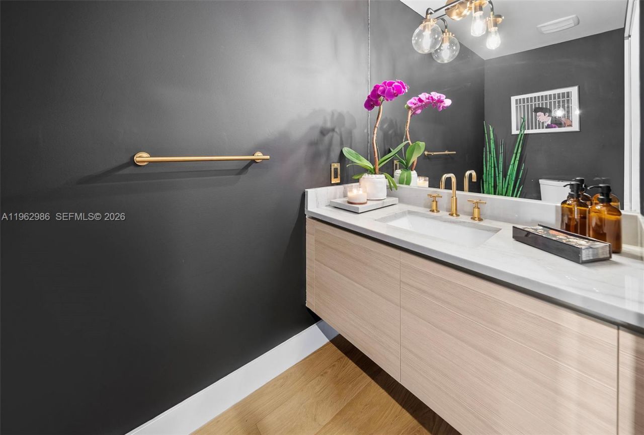 95 N Shore Dr, Miami Beach, FL 33141 Photo