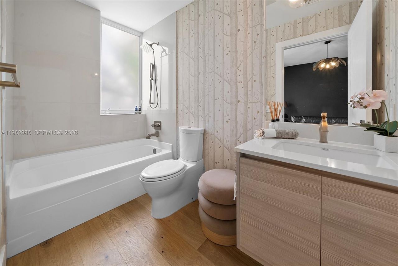 95 N Shore Dr, Miami Beach, FL 33141 Photo