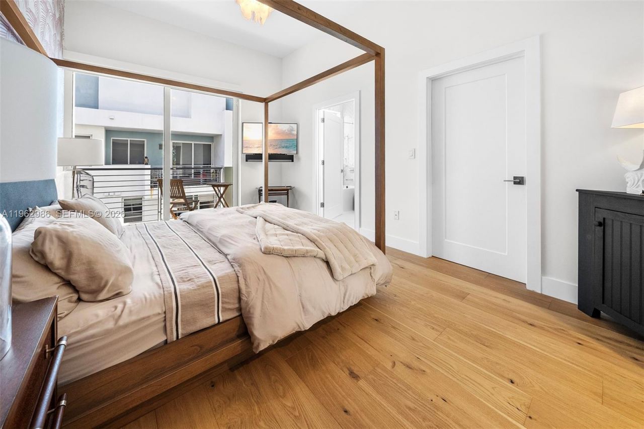 95 N Shore Dr, Miami Beach, FL 33141 Photo