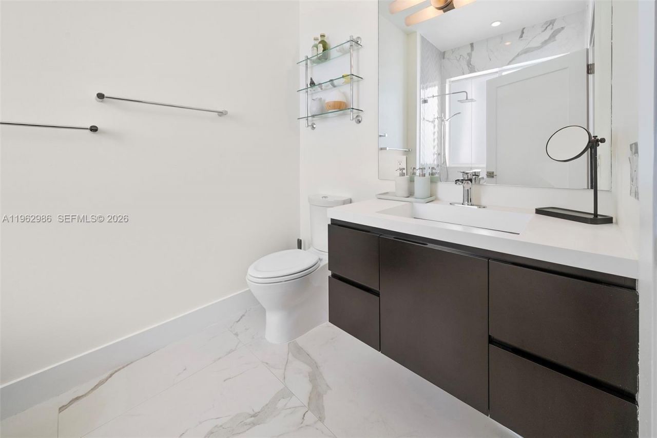 95 N Shore Dr, Miami Beach, FL 33141 Photo