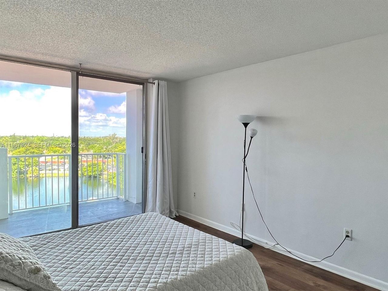 1300 NE Miami Gardens Dr, Unit 711E, Miami, FL 33179 Photo