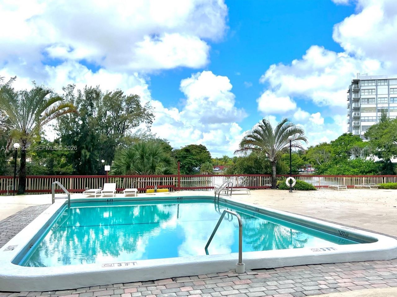 1300 NE Miami Gardens Dr, Unit 711E, Miami, FL 33179 Photo