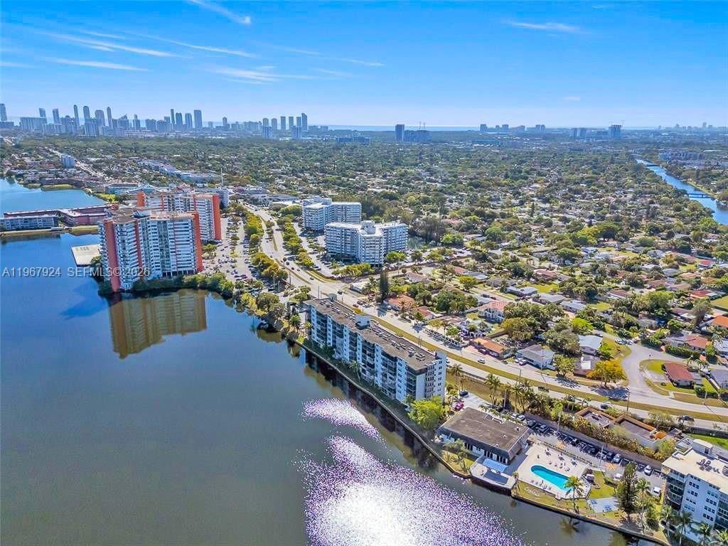 1300 NE Miami Gardens Dr, Unit 711E, Miami, FL 33179 Photo