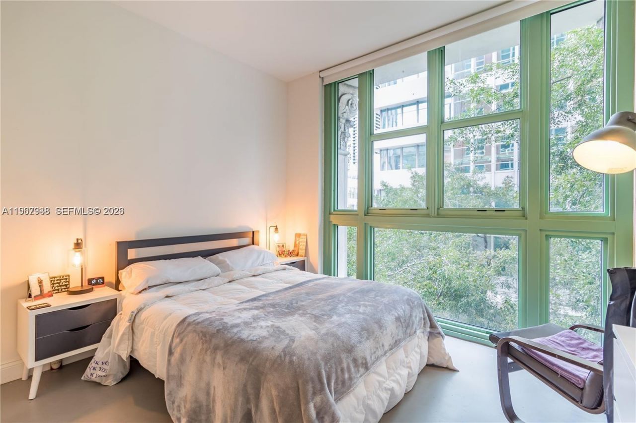 111 E Flagler St , Unit 303, Miami, FL 33131 Photo